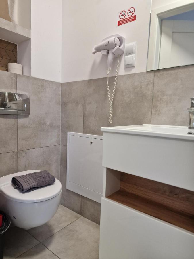 Appartamento Studio I Pokoje I Pokoje Z Lazienkami Danzica Esterno foto